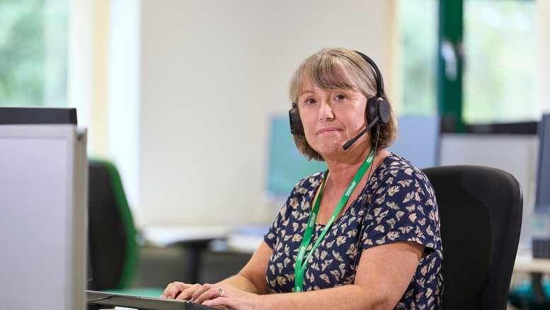 Call centre operative